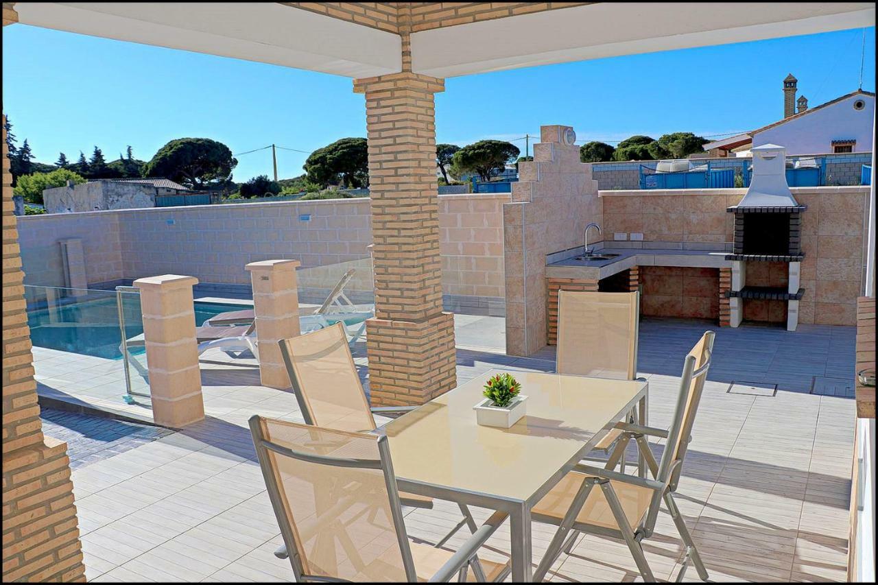Chalet Penuelas Con Piscina Conil De La Frontera Exterior photo
